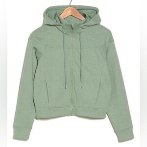 Yogalicious Cloud Plush Cropped Hoodie